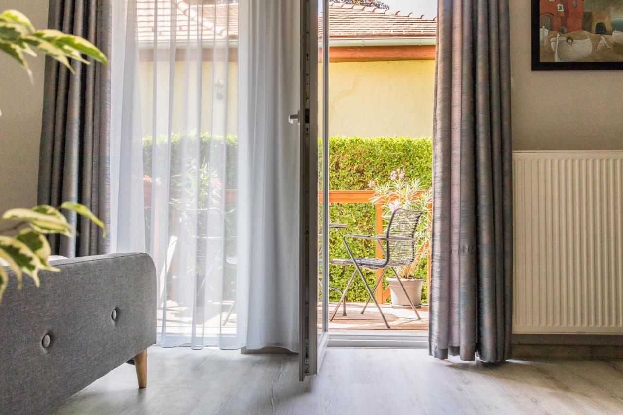 Villa 21 Boutique Rooms Balatonalmádi Eksteriør billede