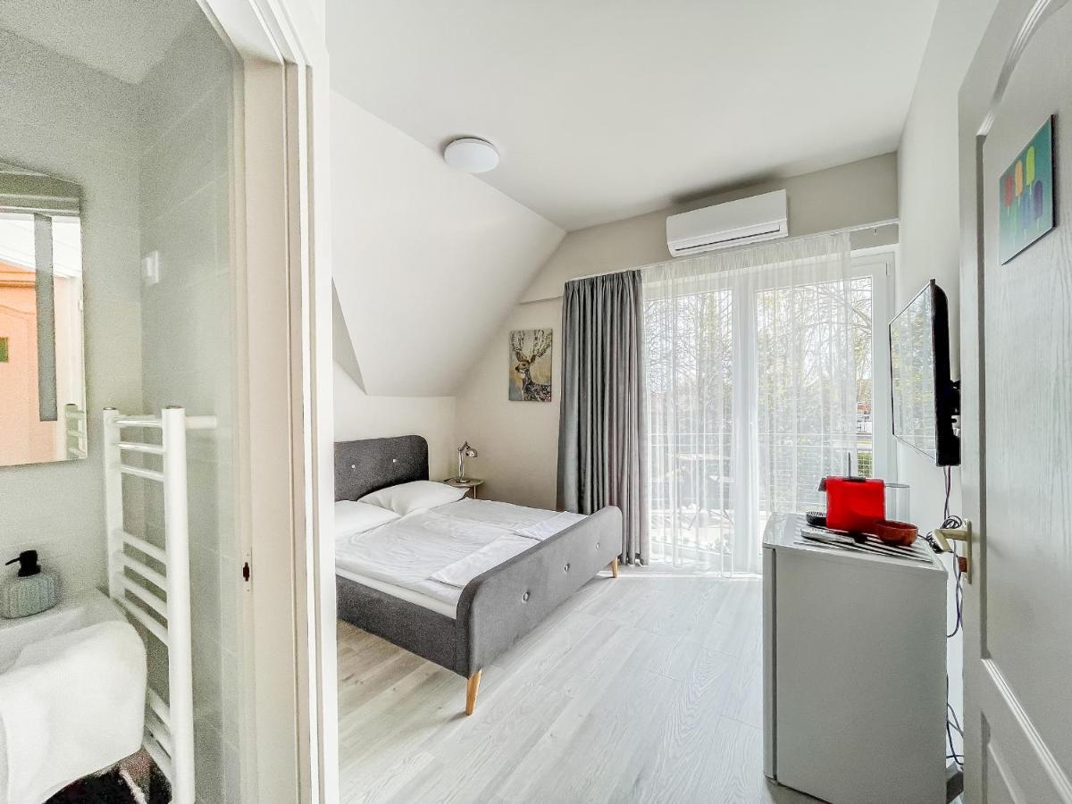 Villa 21 Boutique Rooms Balatonalmádi Eksteriør billede