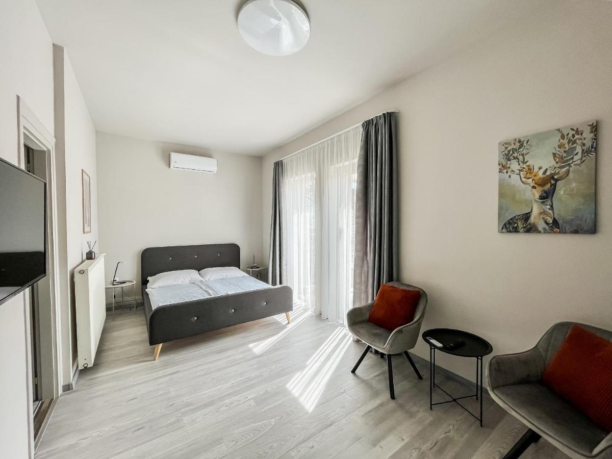 Villa 21 Boutique Rooms Balatonalmádi Eksteriør billede